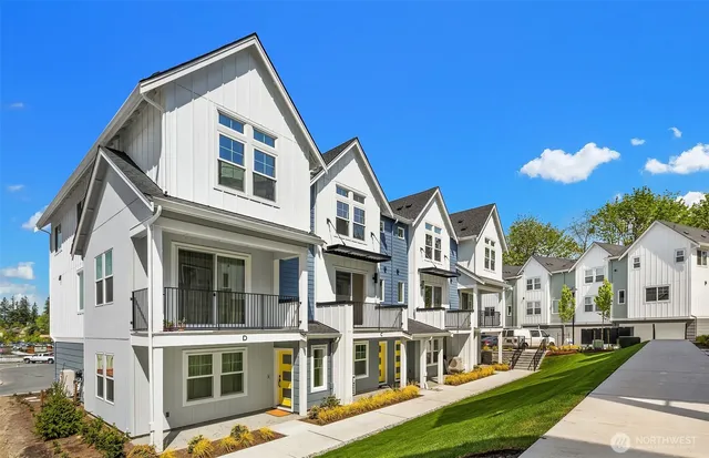 $849,990 | 9014 Northeast 203rd Street, Unit B, Bothell, WA 98011