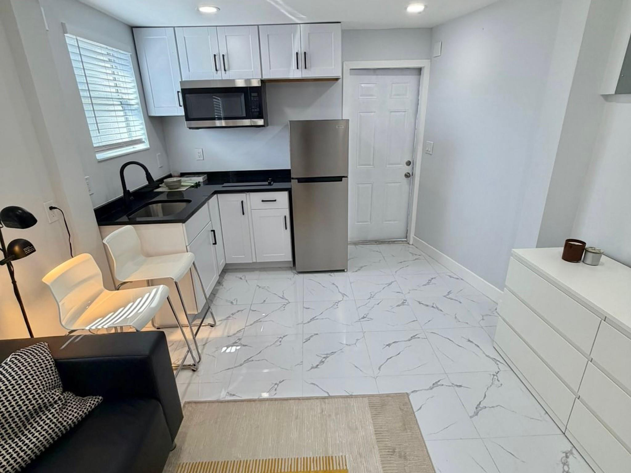 851 Northwest 4th Avenue Pompano Beach, FL 33060 - Photo 4 of 23 Photo 4
