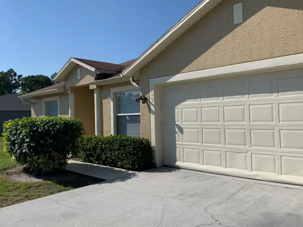 $2,495 | 269 Southwest Ridgecrest Drive, Port St. Lucie, FL 34953
