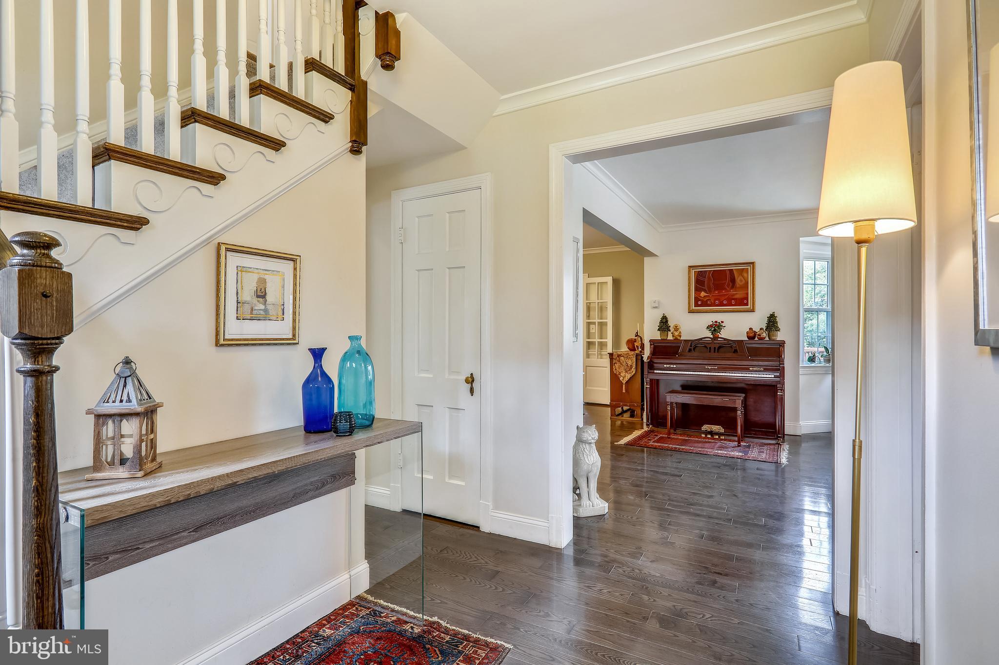 5805 Aberdeen Road Bethesda, MD 20817 - Photo 3 of 42 Entry foyer
