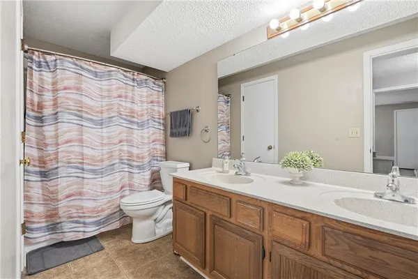 $225,000 | 7001 North Askew Avenue, Gladstone, MO 64119