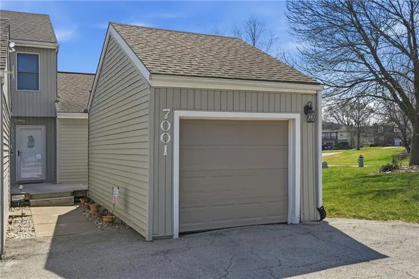 $225,000 | 7001 North Askew Avenue, Gladstone, MO 64119