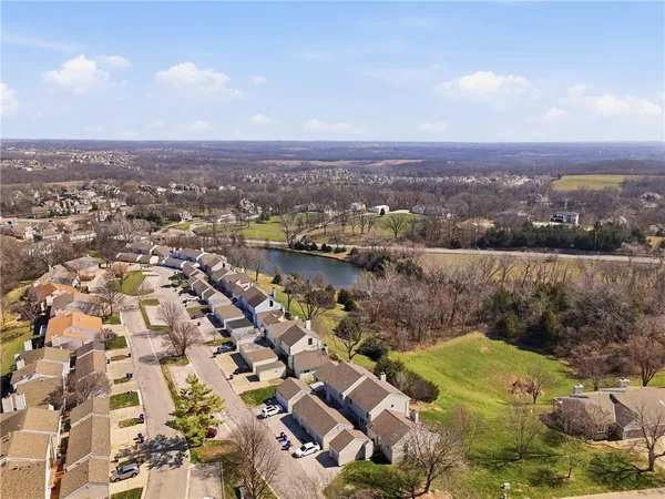 $225,000 | 7001 North Askew Avenue, Gladstone, MO 64119