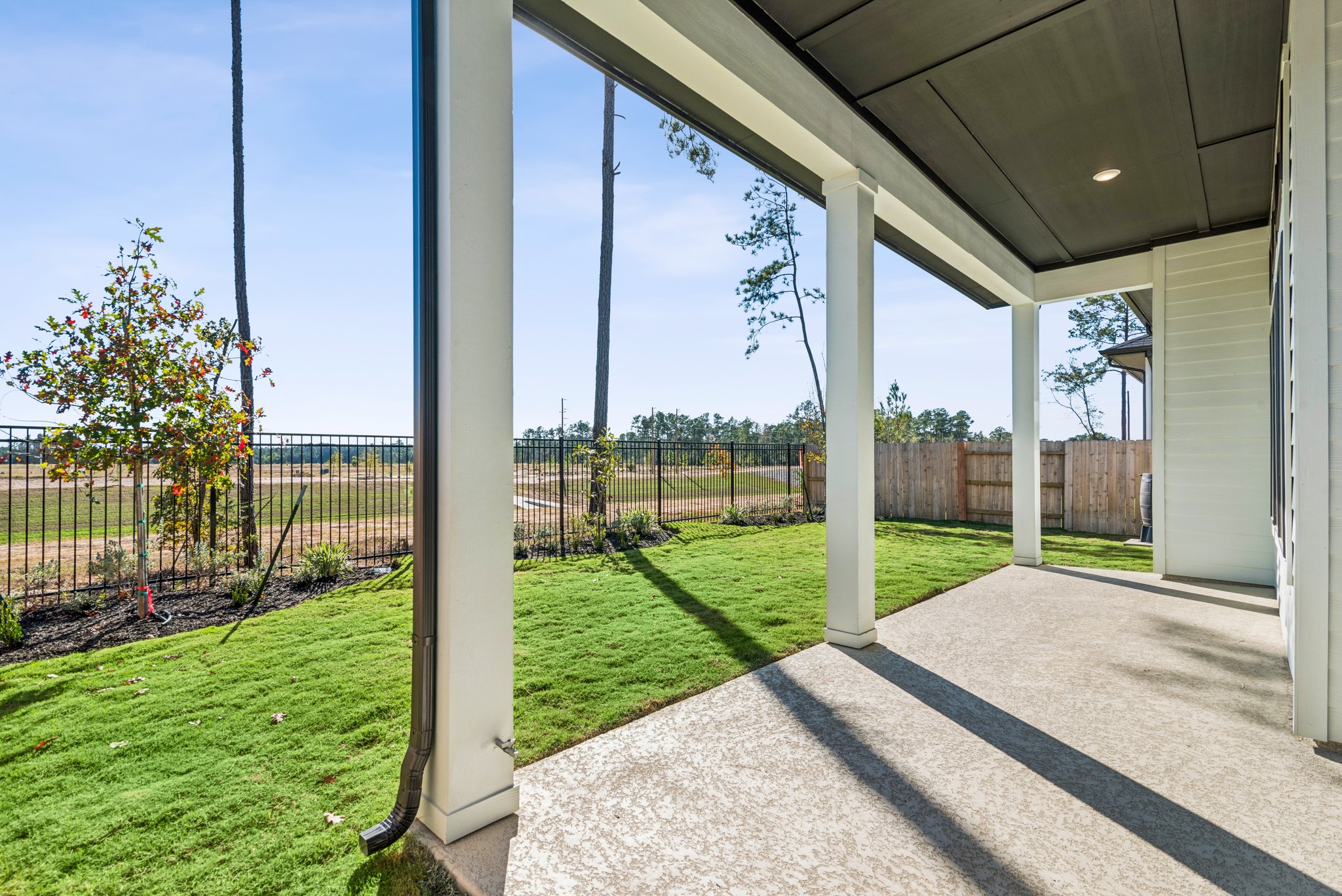 16142 Rita Road Conroe, TX 77302 - Photo 10 of 48
