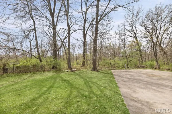 $395,000 | 2628 Jamison Drive, Alton, IL 62002