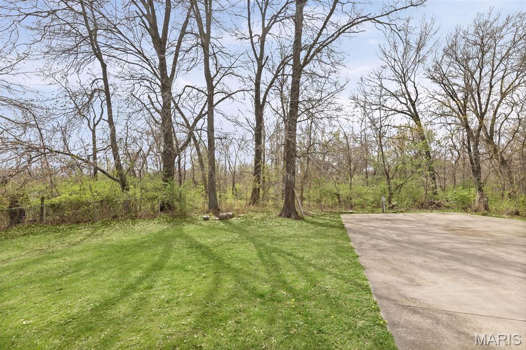 2628 Jamison Drive Alton, IL 62002 - Photo 11 of 60