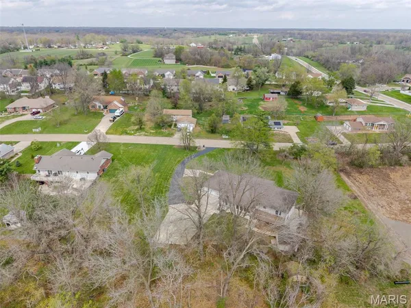 $395,000 | 2628 Jamison Drive, Alton, IL 62002