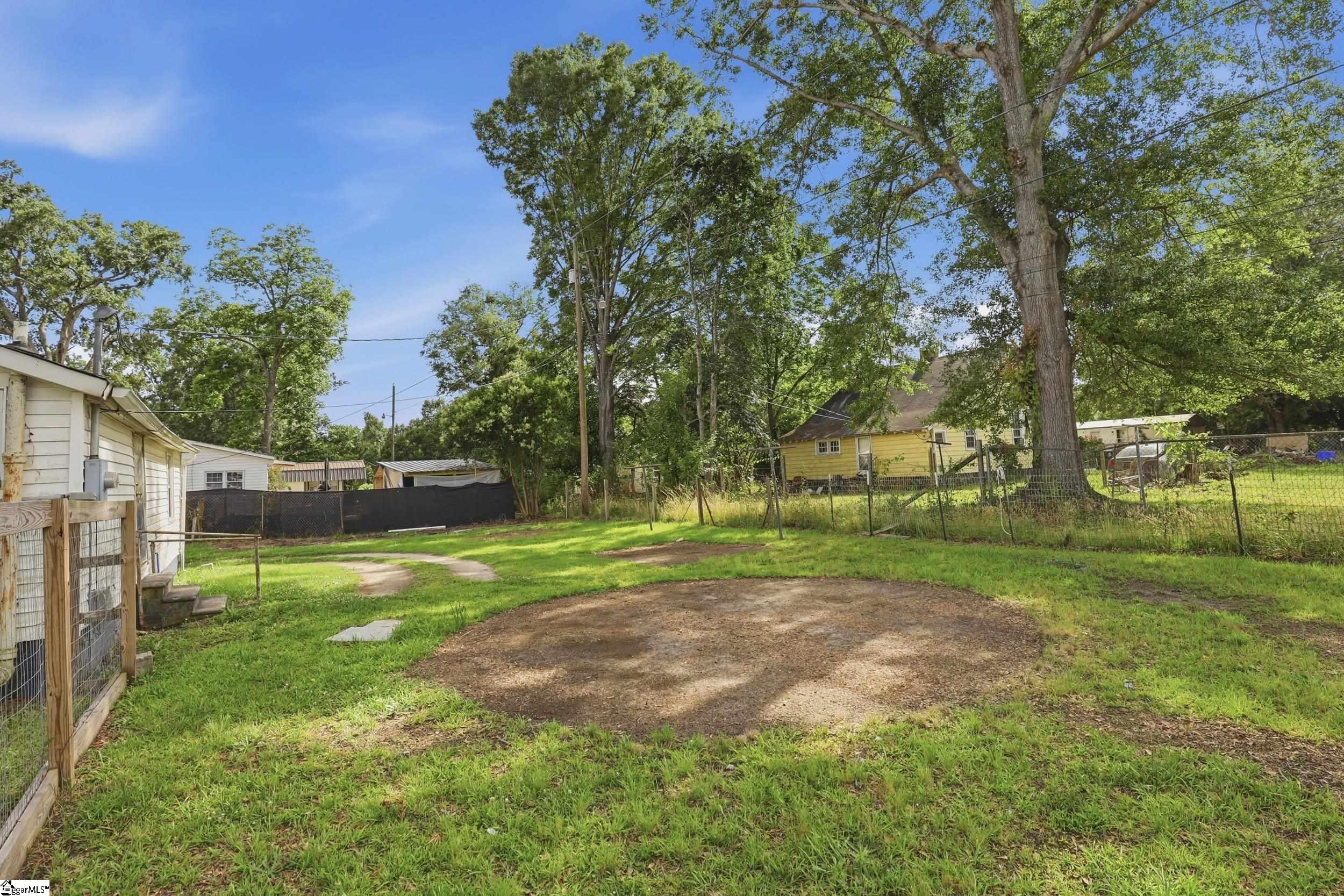 19 Geer Street Belton, SC 29627 - Photo 18 of 23