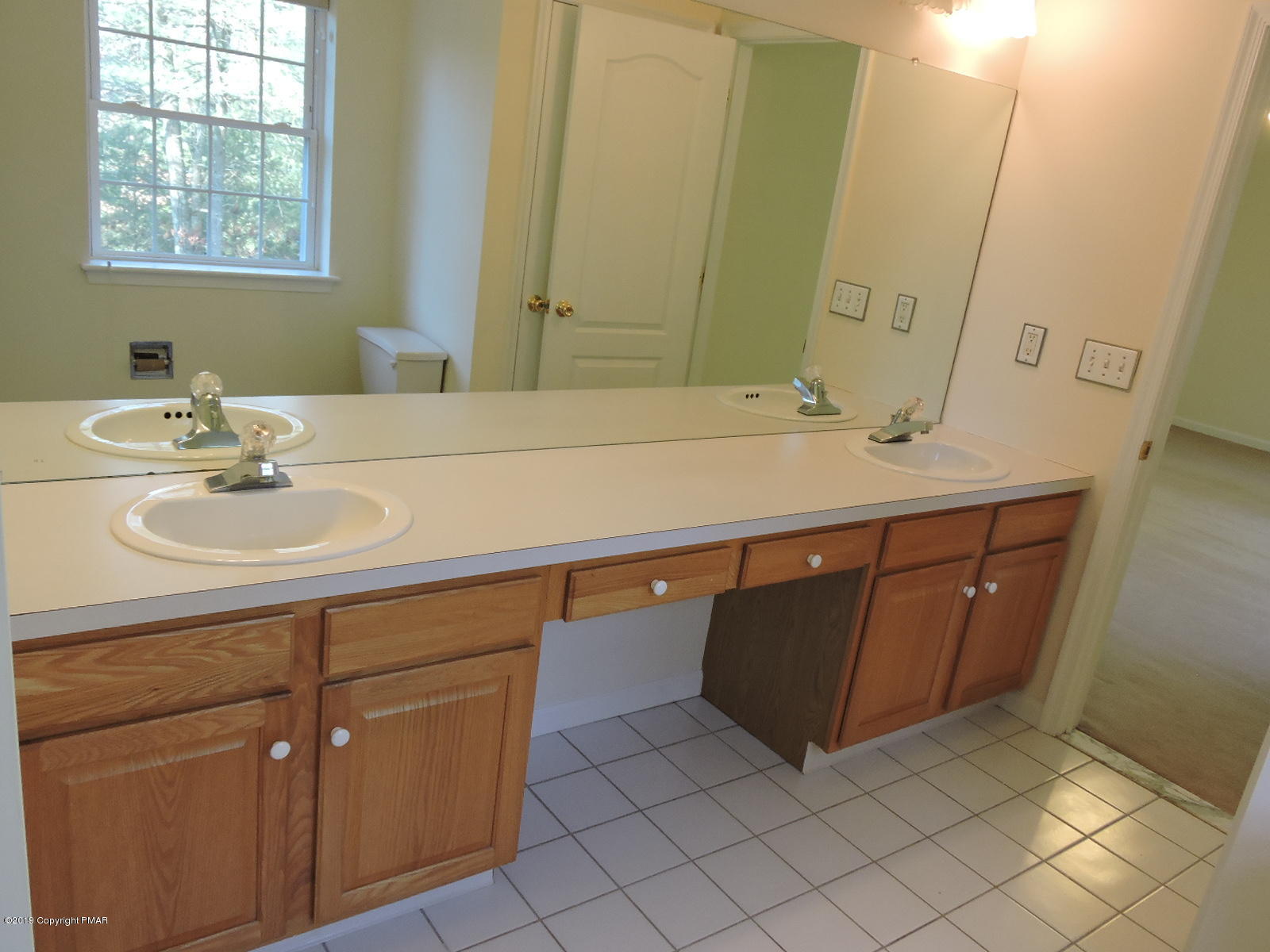 323 Ralph Samuel Boulevard Kunkletown, PA 18058 - Photo 40 of 44 Master Bath
