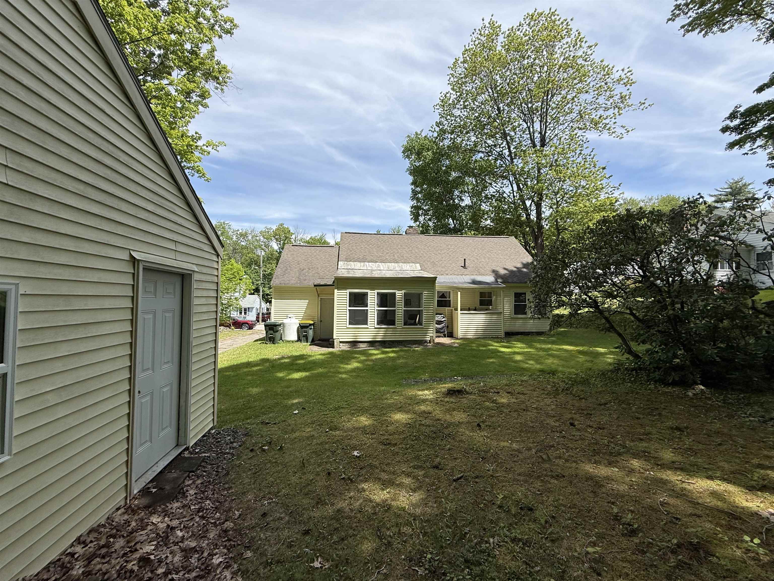 43 Clark Avenue Laconia, NH 03246 - Photo 7 of 26
