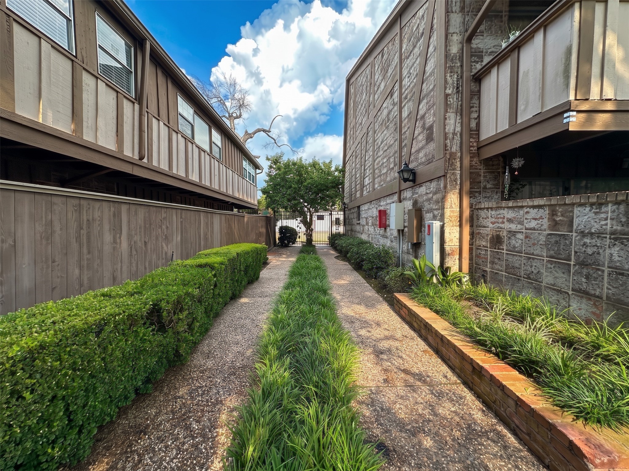 2574 Marilee Lane, Unit 23 Houston, TX 77057 - Photo 20 of 22