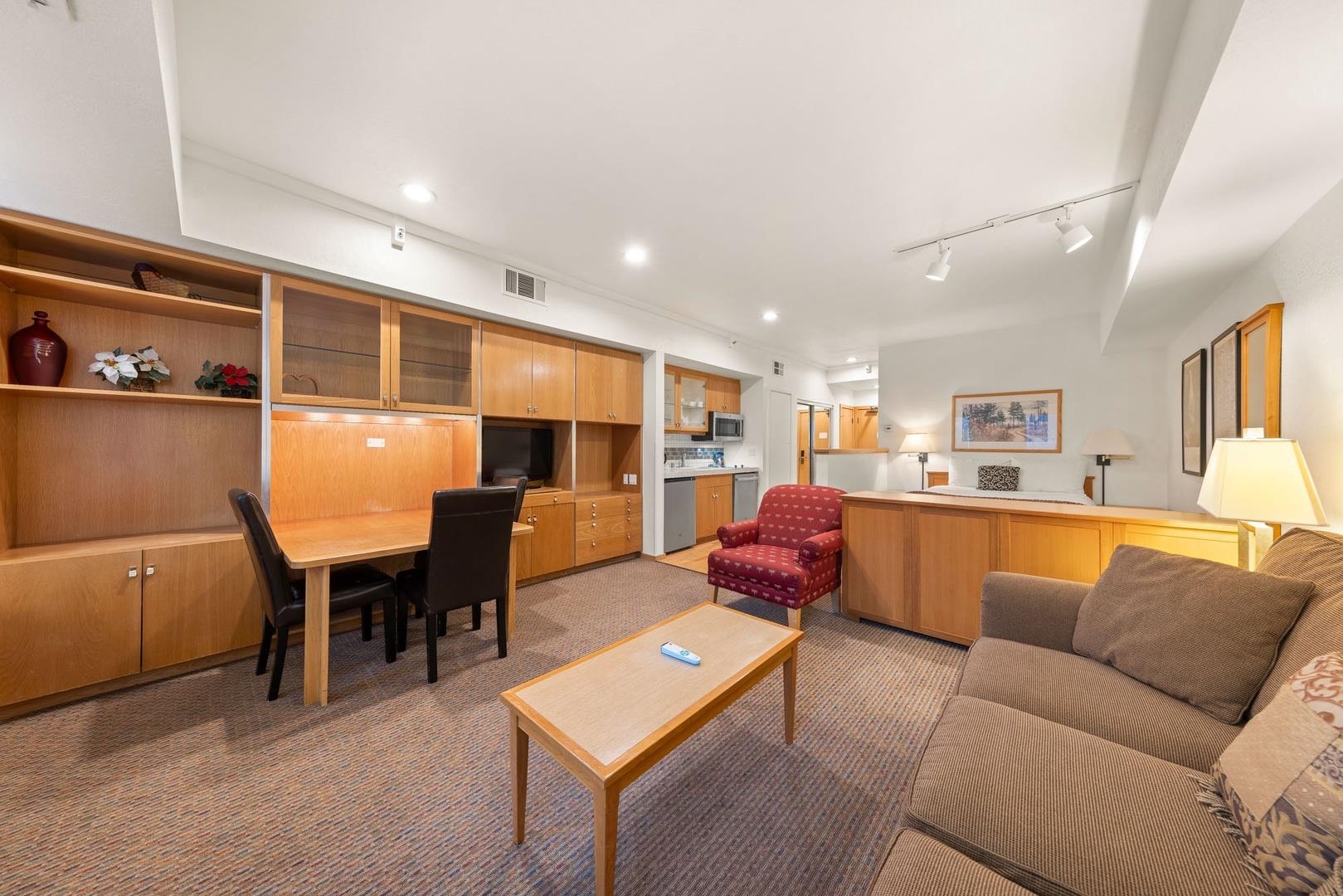 201 Shirley Cyn Road, Unit 118 Olympic Valley, CA 96146 - Photo 2 of 25