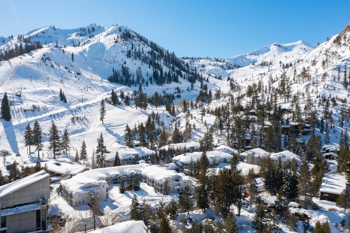 201 Shirley Cyn Road, Unit 118 Olympic Valley, CA 96146 - Photo 10 of 25