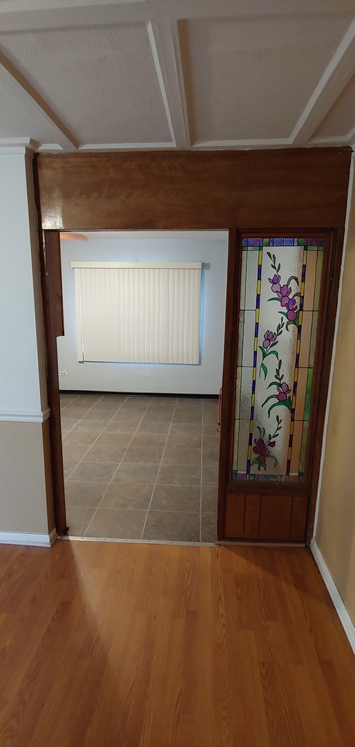22132 Rockingham Road Richton Park, IL 60471 - Photo 3 of 12