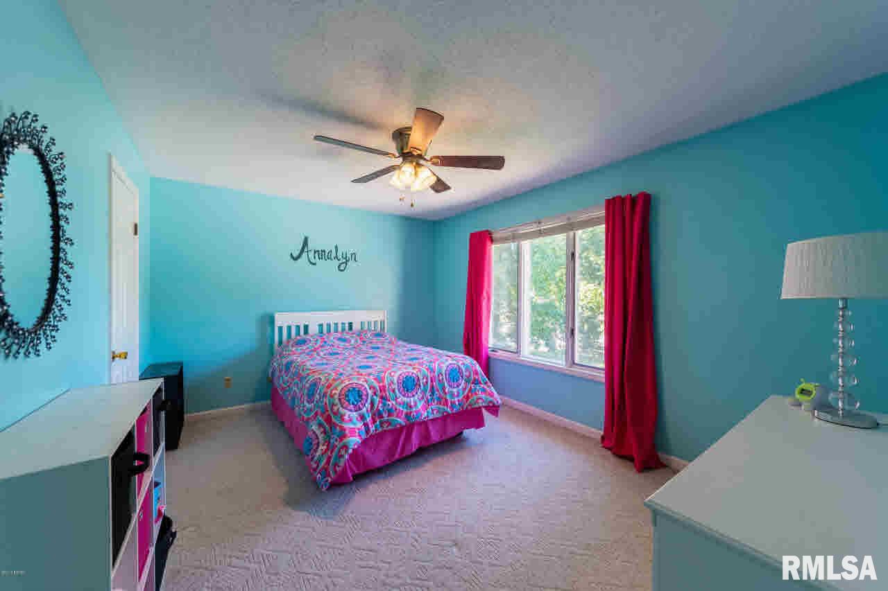 2307 Spring Lane Marion, IL 62959 - Photo 9 of 48 Gallery Image 9