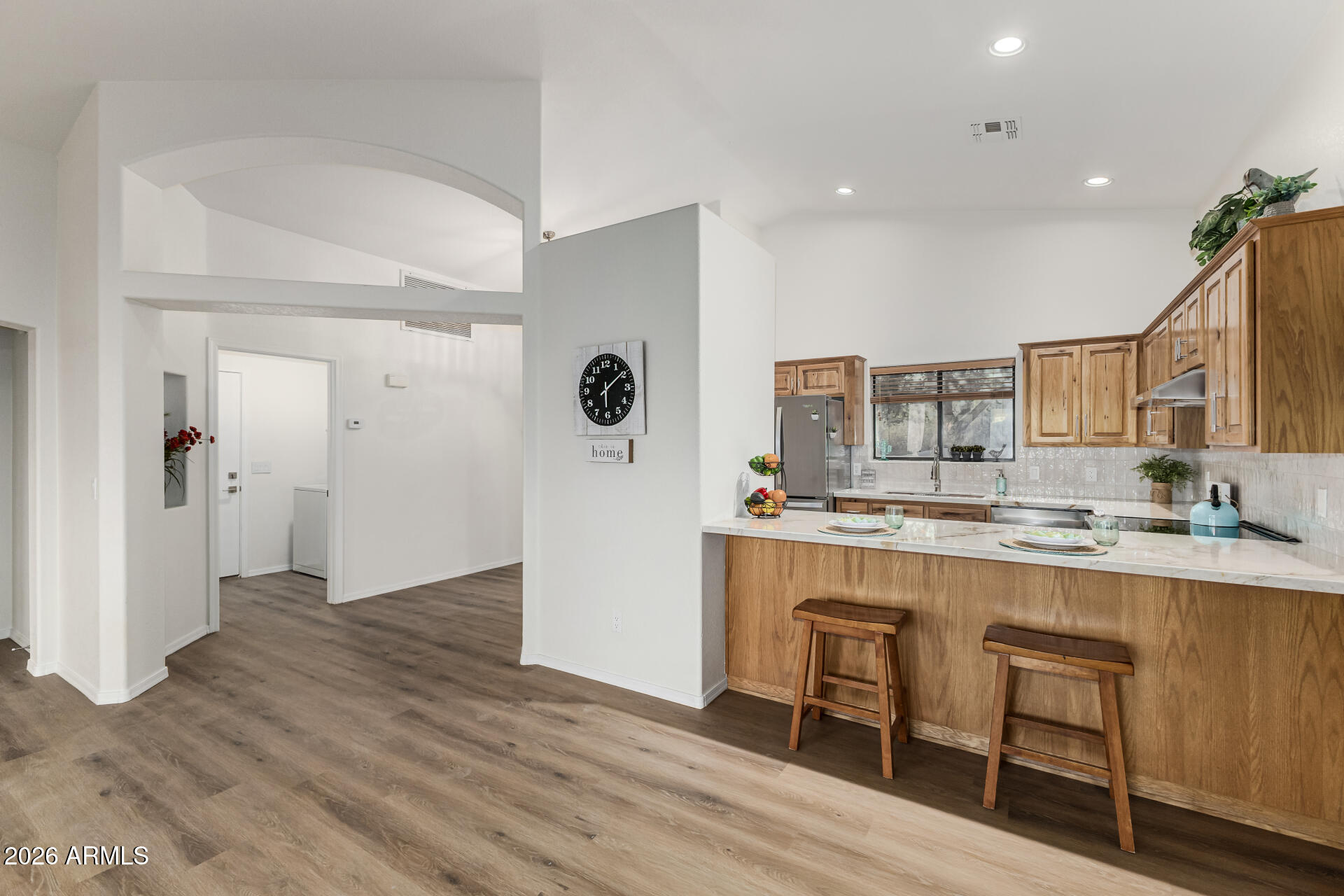 368 North Mountain View Road Apache Junction, AZ 85119 - Photo 13 of 48 Sit up Bar Area