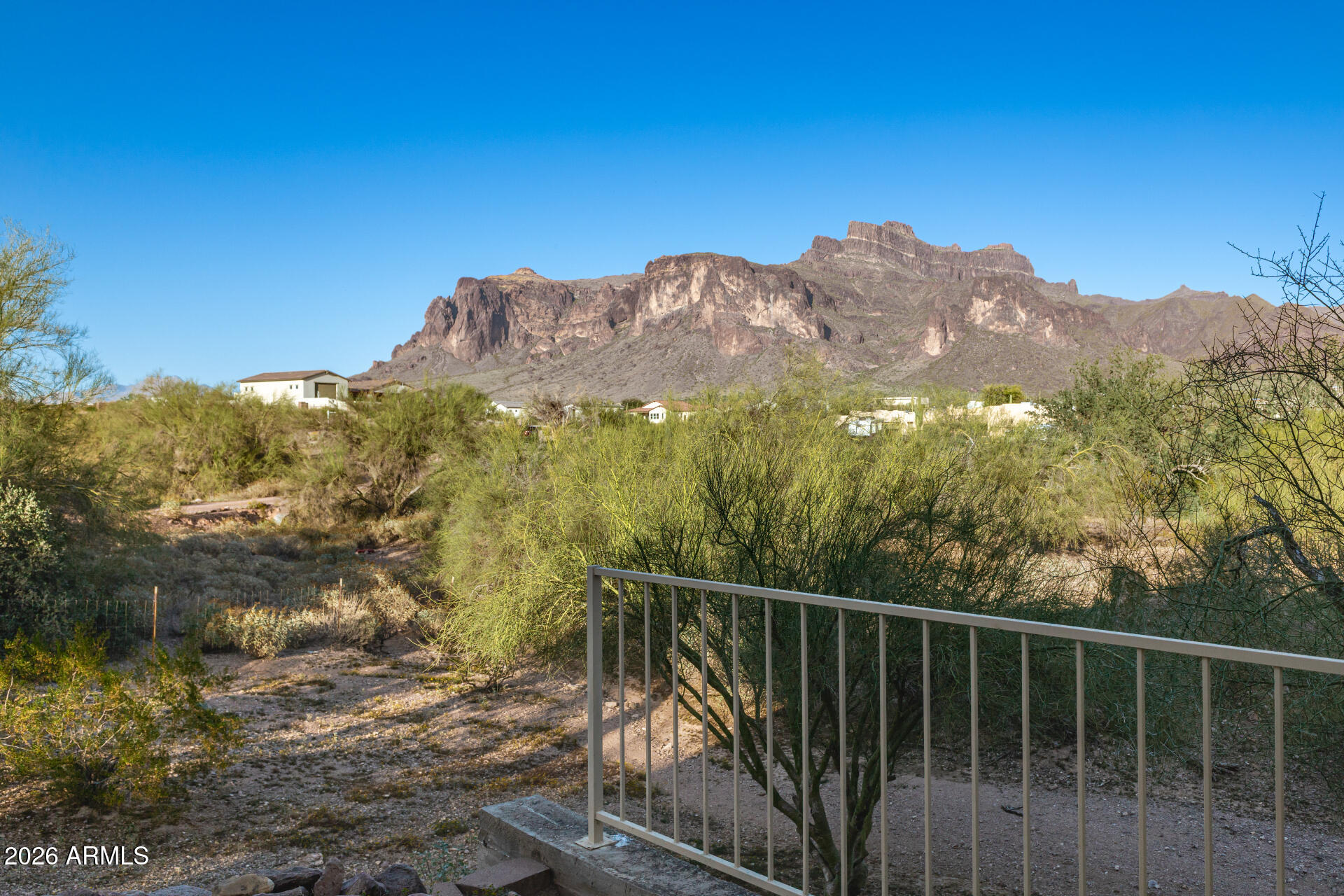 368 North Mountain View Road Apache Junction, AZ 85119 - Photo 3 of 48 30-Mountain View