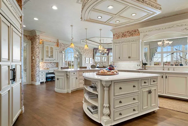 $1,800,000 | 1605 East Sonata Drive, Green Bay, WI 54311