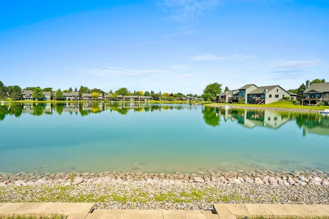 $1,800,000 | 1605 East Sonata Drive, Green Bay, WI 54311