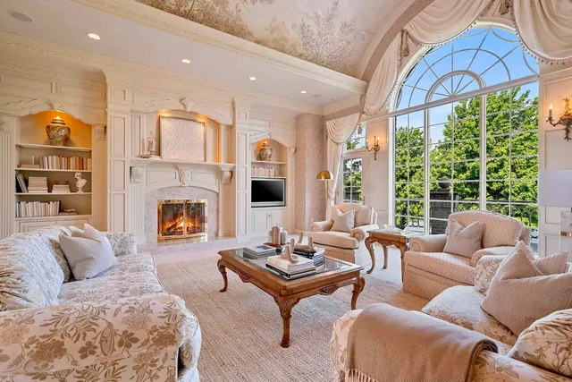 $1,800,000 | 1605 East Sonata Drive, Green Bay, WI 54311