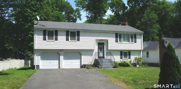 $379,900 | 20 Ezra Silva Lane, Windsor, CT 06095