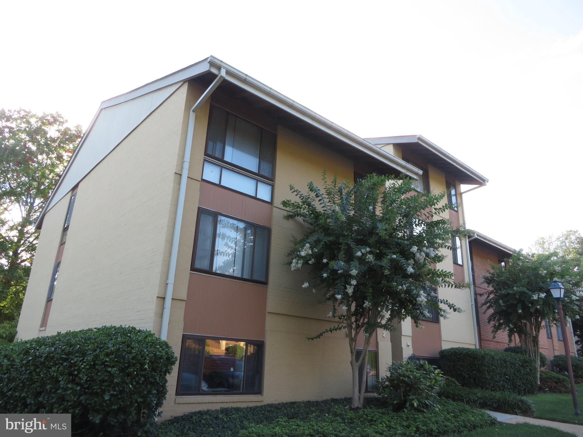 2 Cross Keys Road, Unit 2E Baltimore, MD 21210 - Photo 18 of 19 Nice location!