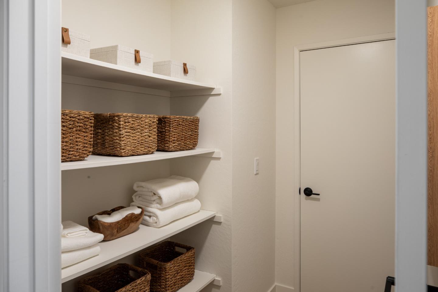 2464 Golf Links Circle Santa Clara, CA 95050 - Photo 22 of 45 a close view of light fixtures and wooden floor