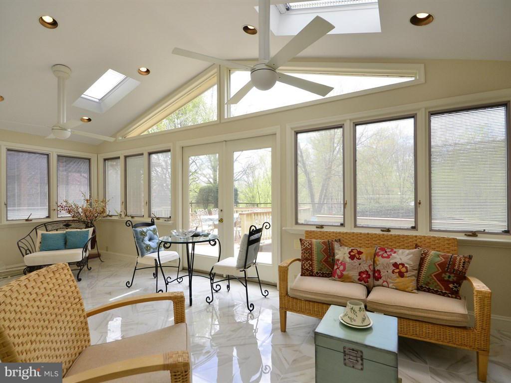 13210 River Road Potomac, MD 20854 - Photo 13 of 30 Interior (General)