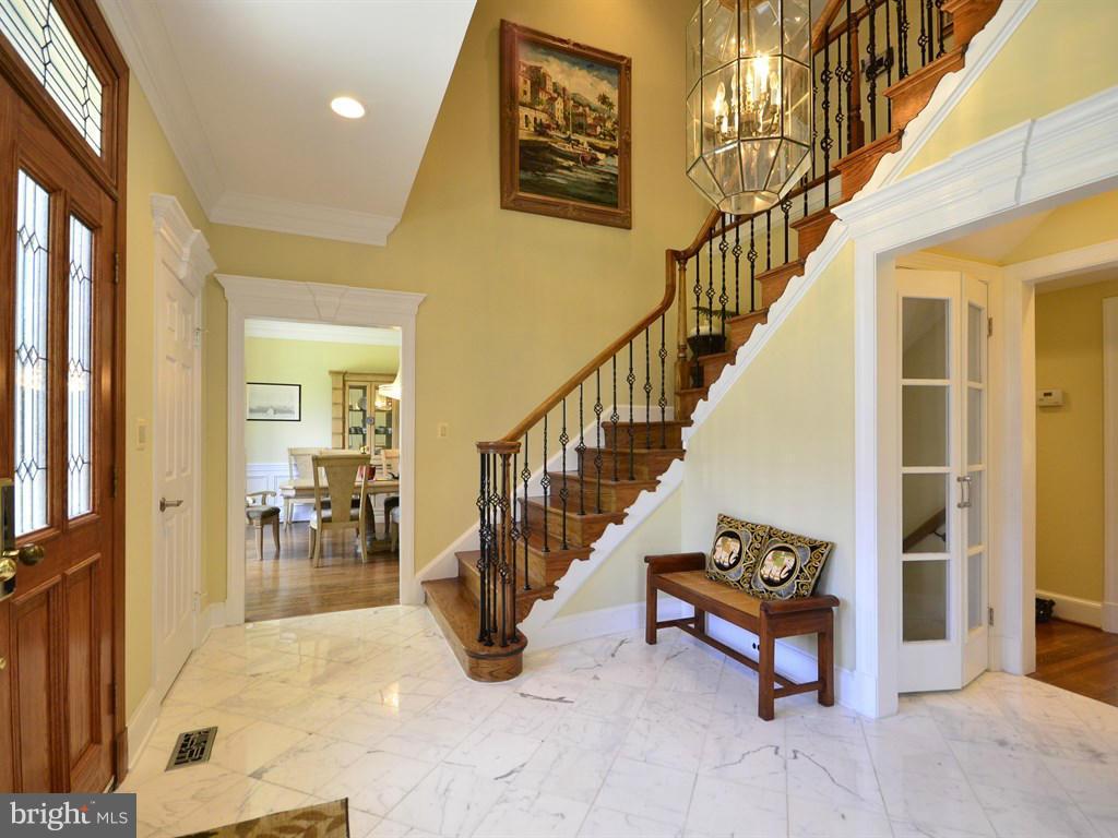 13210 River Road Potomac, MD 20854 - Photo 5 of 30 Interior (General)