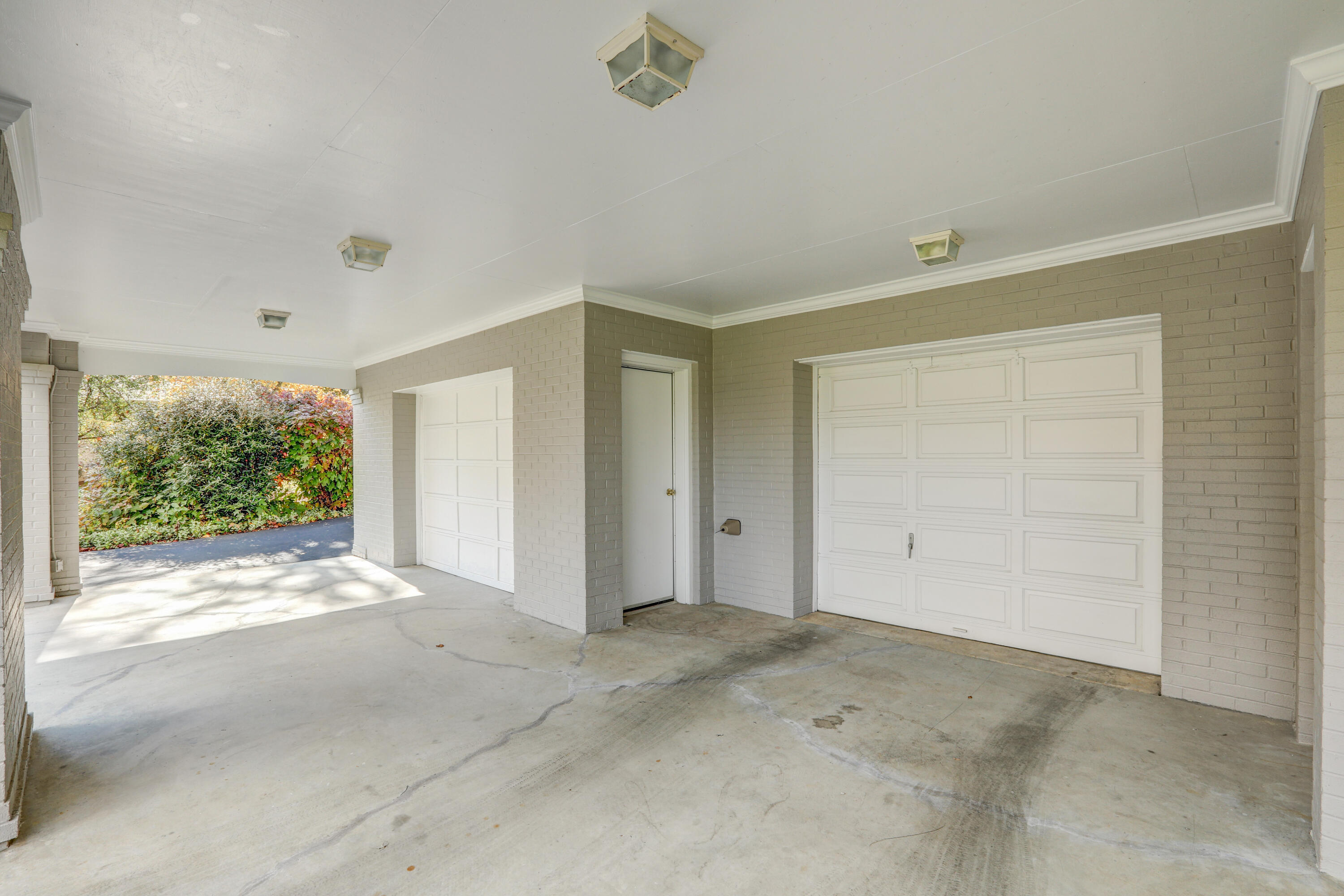 2131 King College Road Bristol, TN 37620 - Photo 13 of 116 B42A2514_5_6_7_8