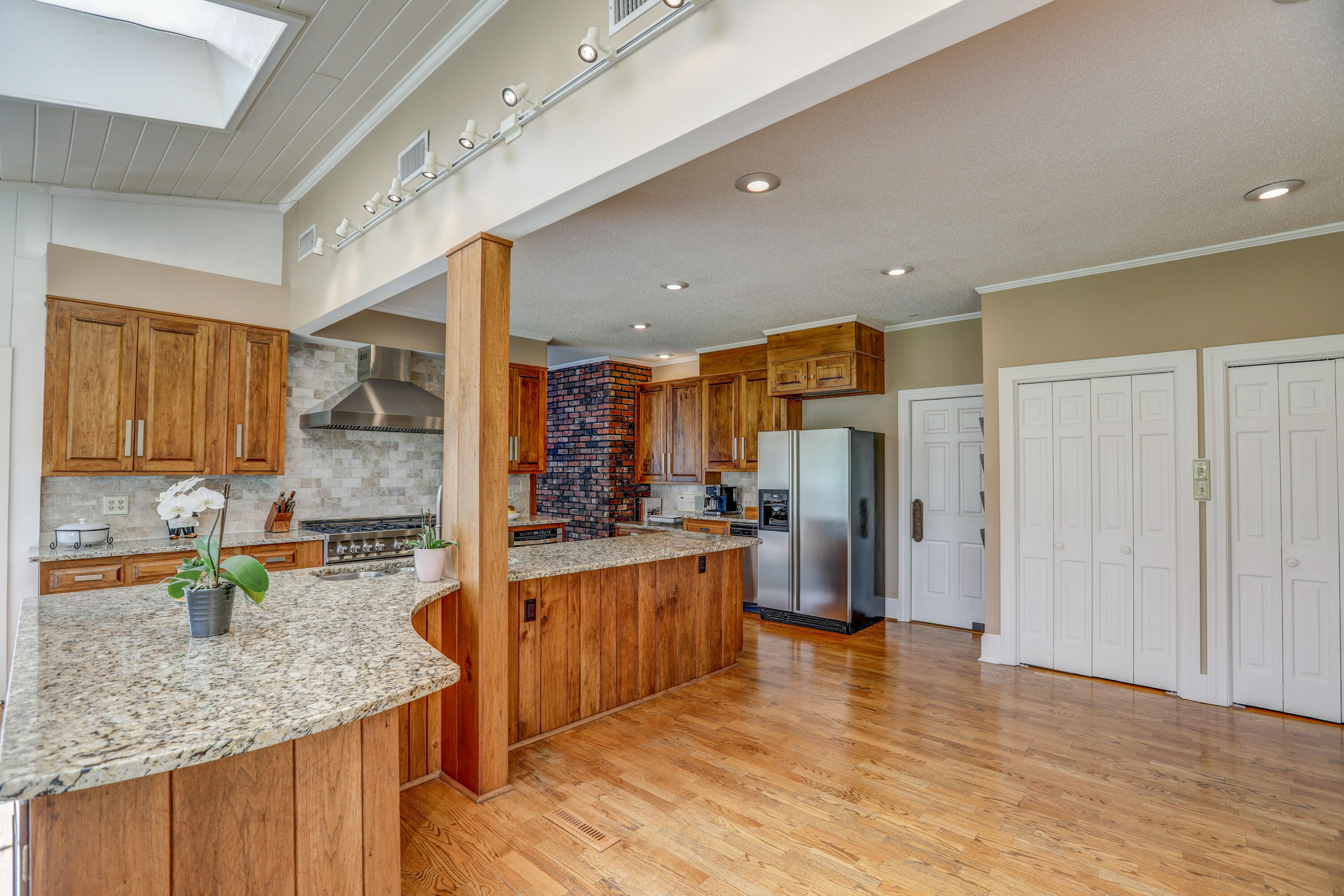 2131 King College Road Bristol, TN 37620 - Photo 44 of 116 B42A2049_50_51_52_53