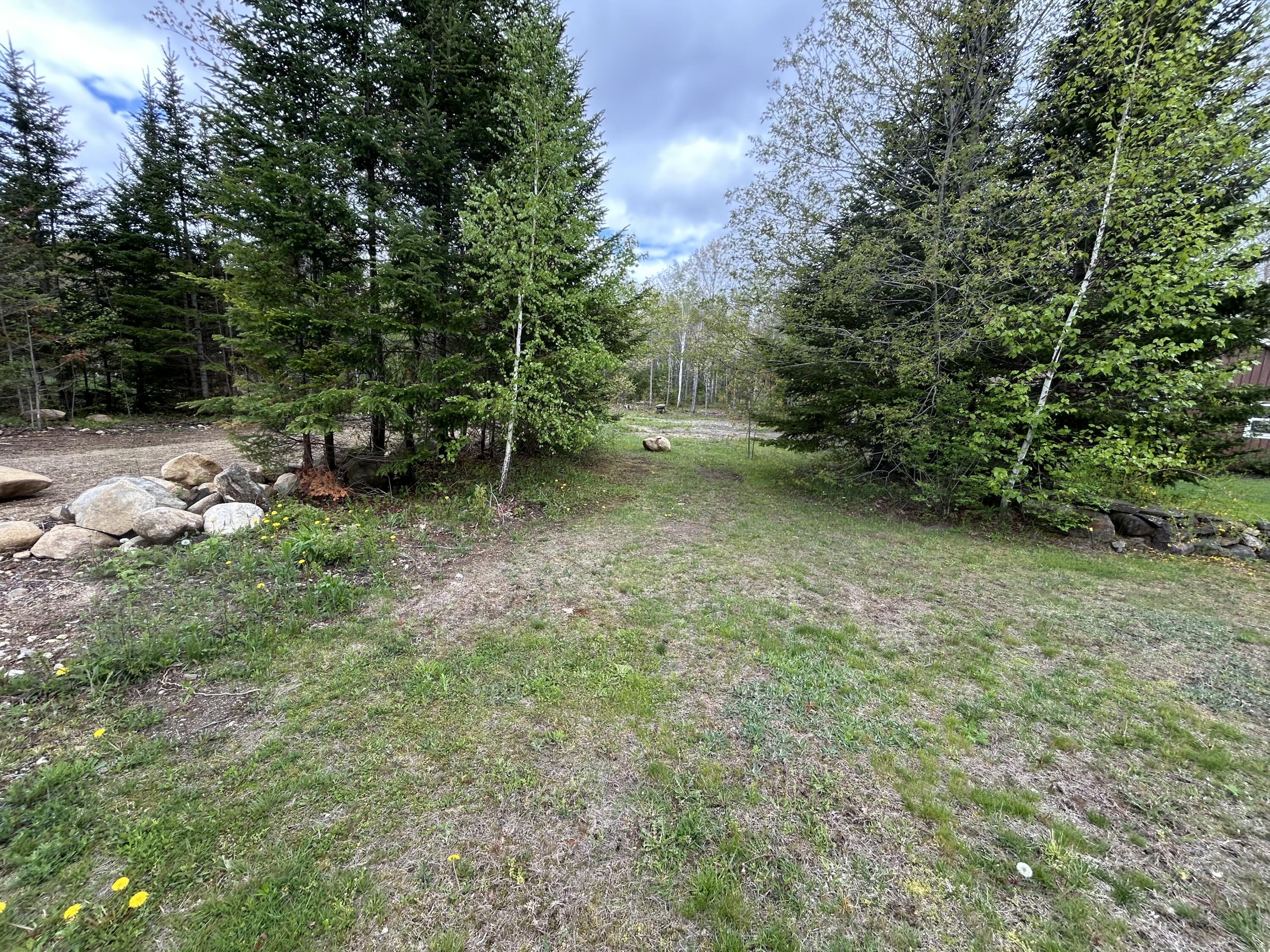 92 Maurice Avenue Thomaston, ME 04861 - Photo 5 of 15 92 Maurice Ave Photo 7