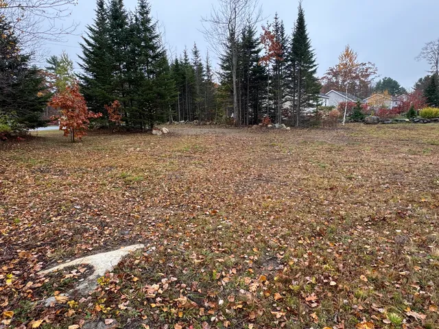 $69,000 | 92 Maurice Avenue, Thomaston, ME 04861