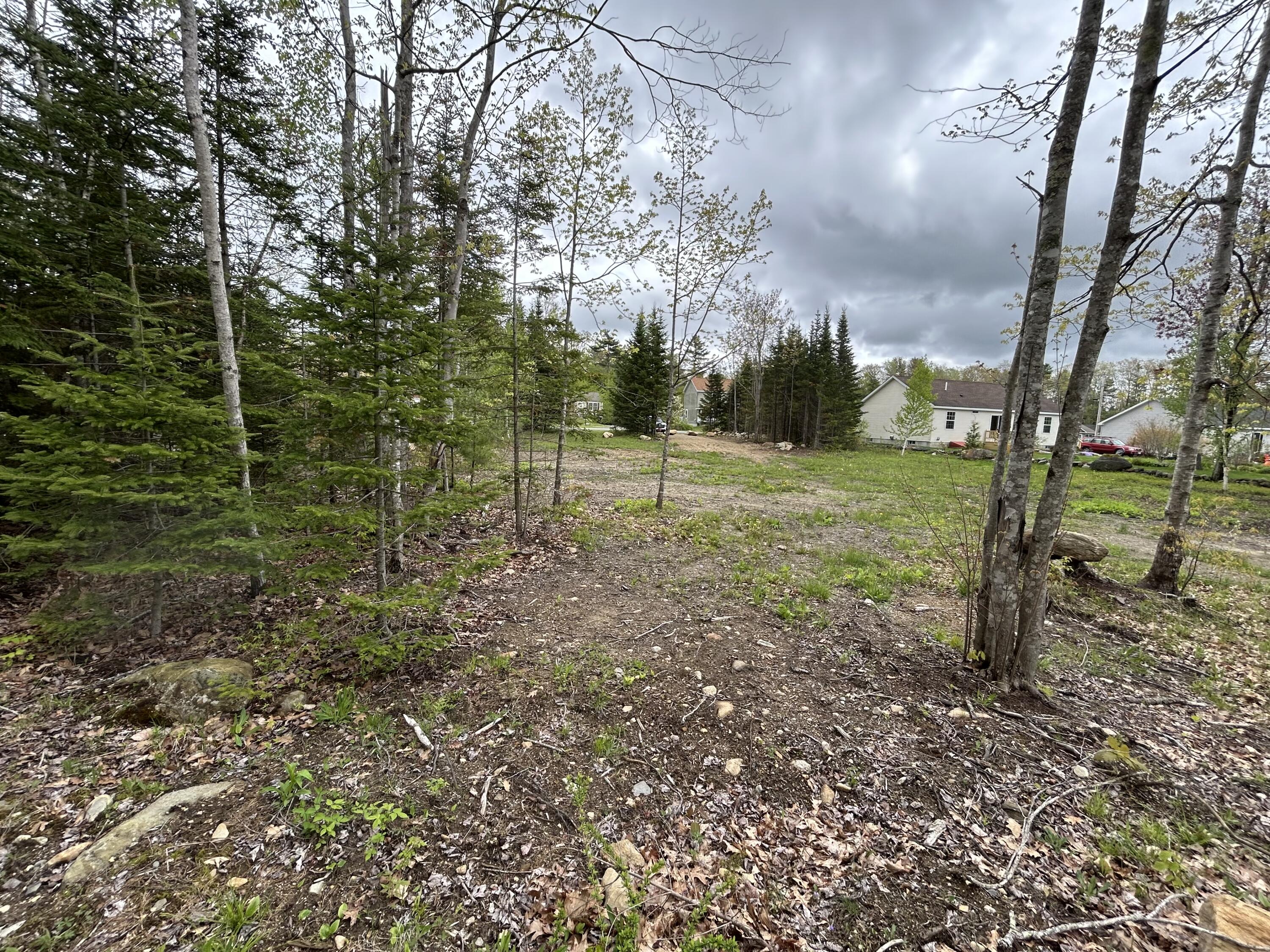 92 Maurice Avenue Thomaston, ME 04861 - Photo 9 of 15 92 Maurice Ave Photo 8