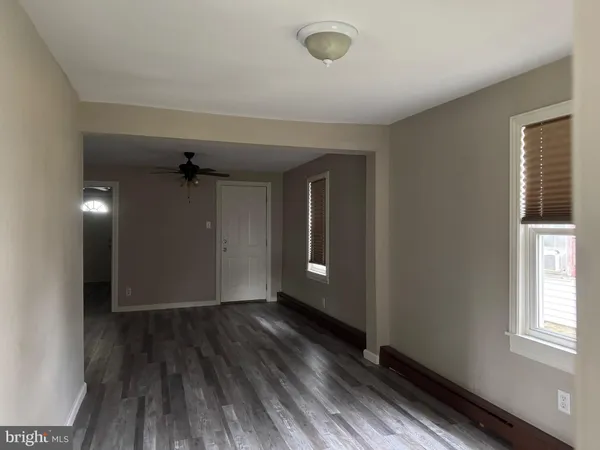 $1,200 | 21 West Maple Street, Unit 1, East Prospect, PA 17317