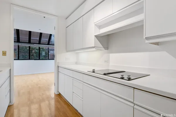 $8,700 | 170 Pacific Avenue, Unit 35, San Francisco, CA 94111