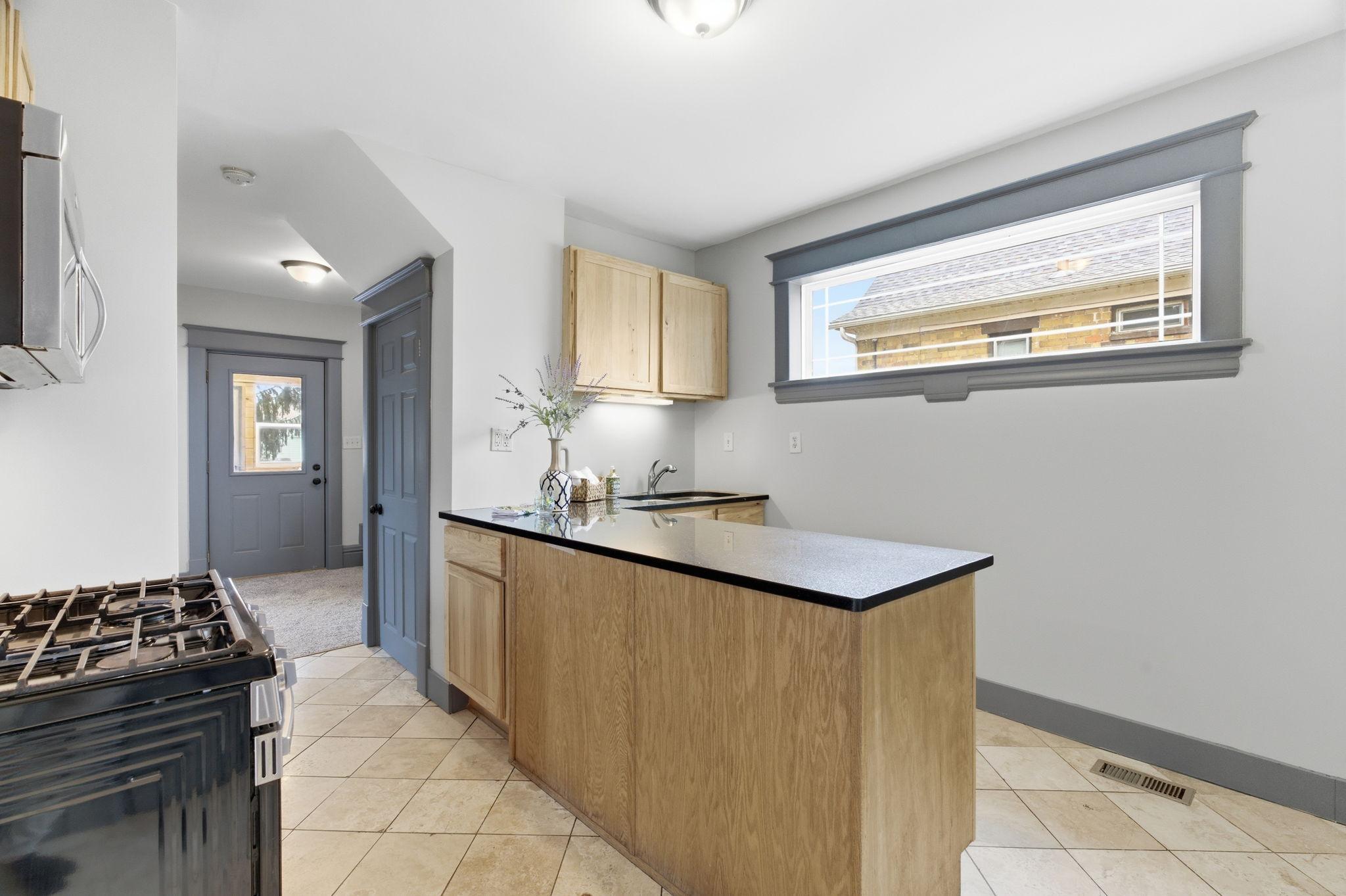 902 Dodd Road West St. Paul, MN 55118 - Photo 14 of 37