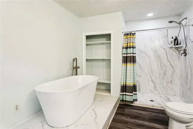 $375,000 | 26500 Lucille Drive, Lacombe, LA 70445