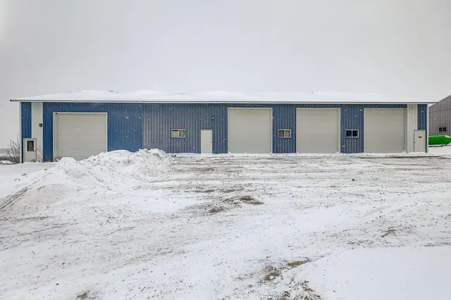 $990,000 | 5400 Dent Avenue, Webster, MN 55088