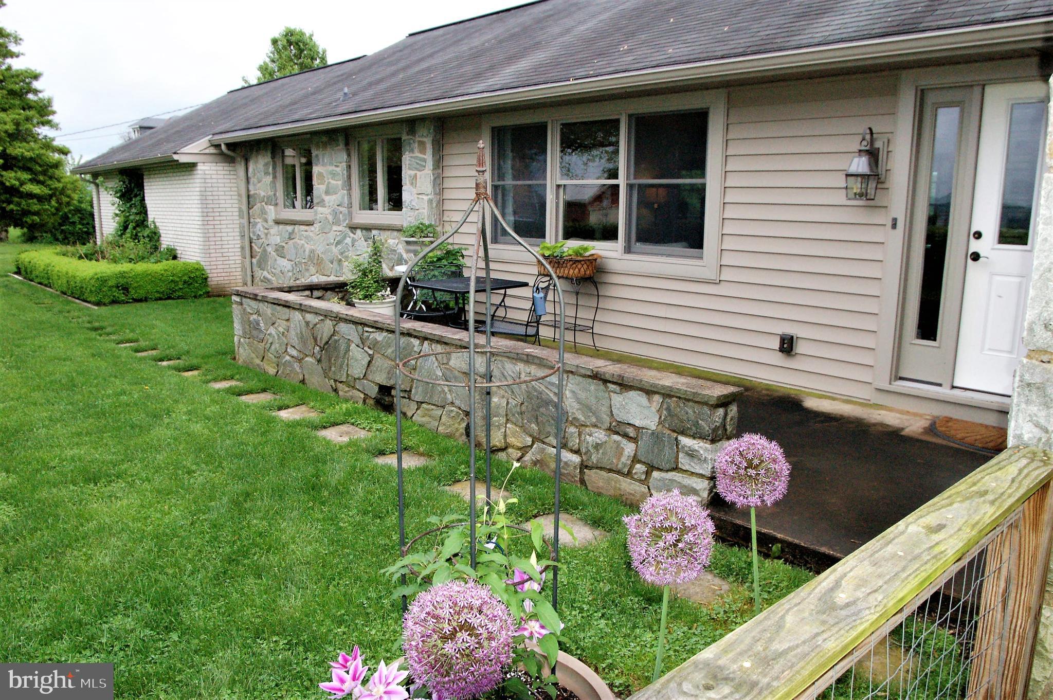 426 Frogtown Road Pequea, PA 17565 - Photo 2 of 42
