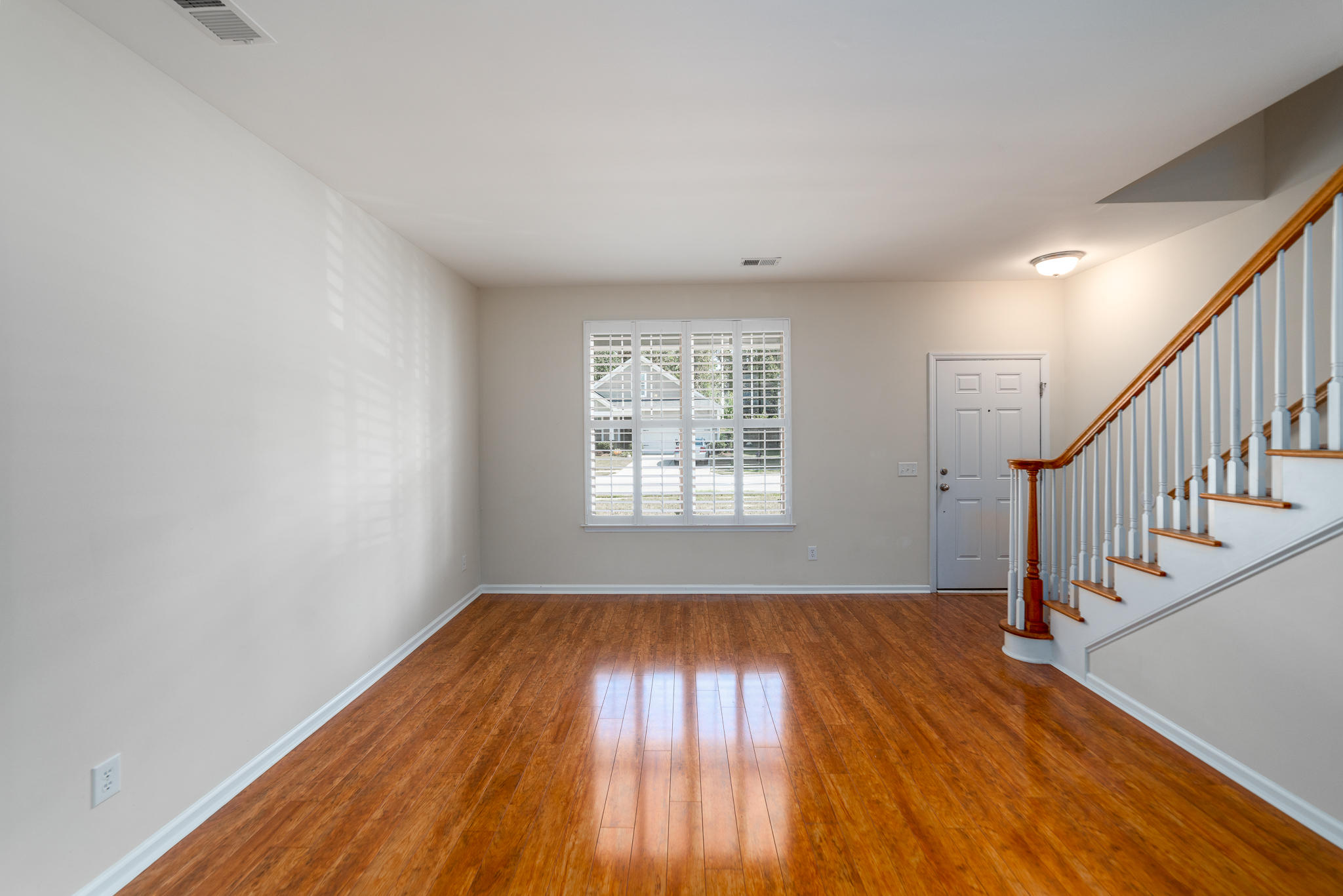 3660 Locklear Lane Mount Pleasant, SC 29466 - Photo 11 of 27 3660 Locklear Ln INT FA (2 of 17)