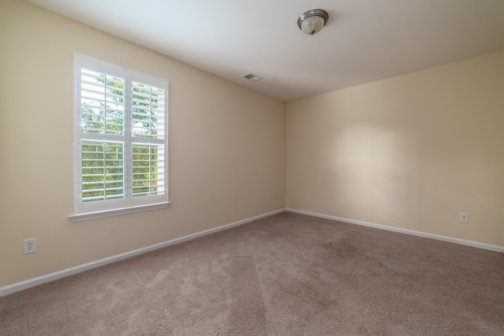 3660 Locklear Lane Mount Pleasant, SC 29466 - Photo 18 of 27 3660 Locklear Ln INT FA (12 of 17)