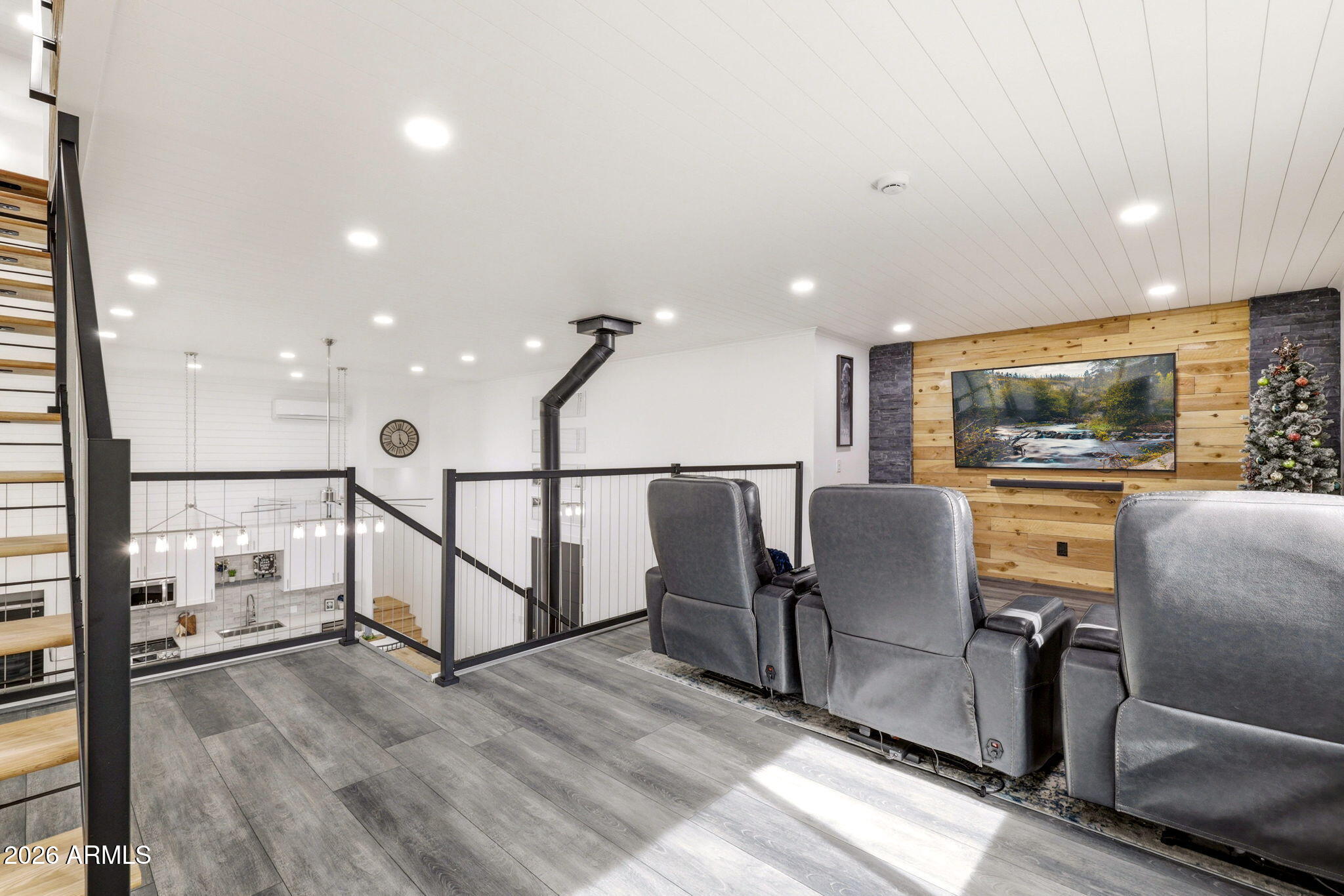 2287 Richenbacher Circle Overgaard, AZ 85933 - Photo 19 of 46 a living room with furniture