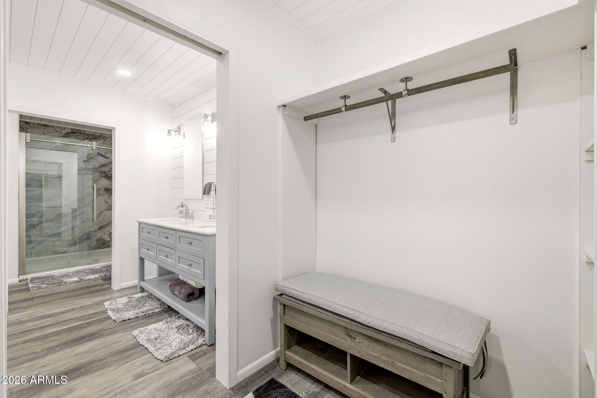 2287 Richenbacher Circle Overgaard, AZ 85933 - Photo 31 of 46 a room with wooden floor and a sink