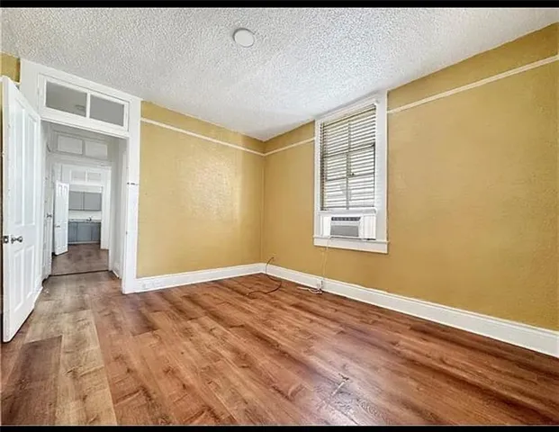 $1,350 | 1910 Louisiana Avenue, New Orleans, LA 70115