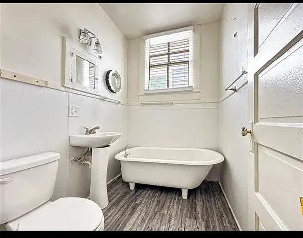 $1,350 | 1910 Louisiana Avenue, New Orleans, LA 70115