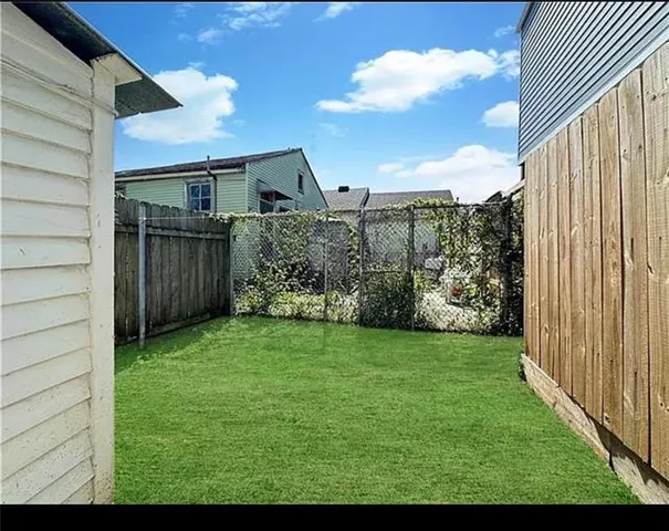 $1,350 | 1910 Louisiana Avenue, New Orleans, LA 70115