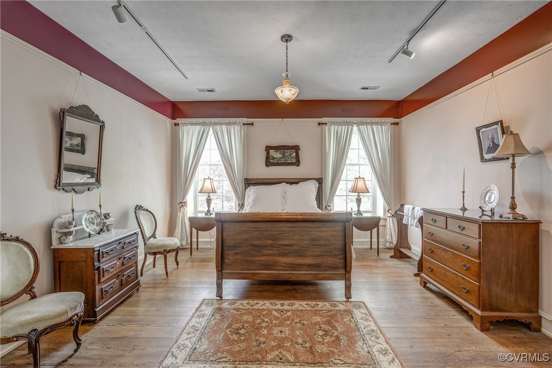 23 Courthouse Road Buckingham, VA 23921 - Photo 31 of 50 a living room with furniture a rug and a window