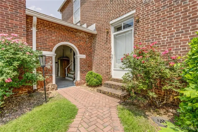 $950,000 | 23 Courthouse Road, Buckingham, VA 23921