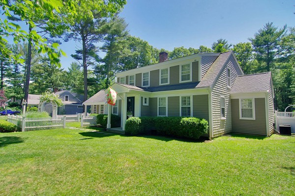 118 Bayview Road Duxbury, MA 02332 - Photo 1 of 30 Gallery Image 1